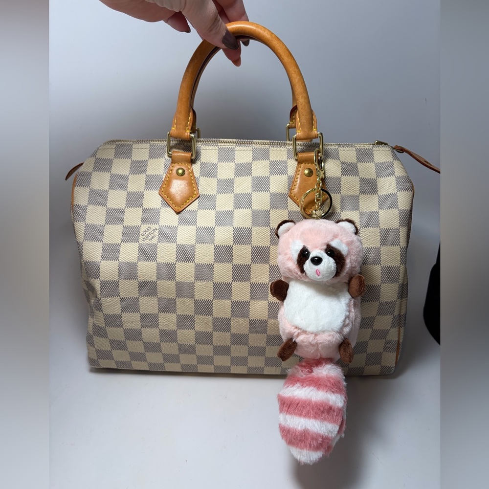 Plush Raccoon Bag Charm Keychain – Pink Faux Fur Tail Cute - Picture 2 of 6